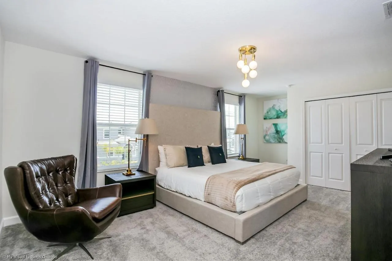 Contemporary Home W Private Pool& Spa Davenport 0*,